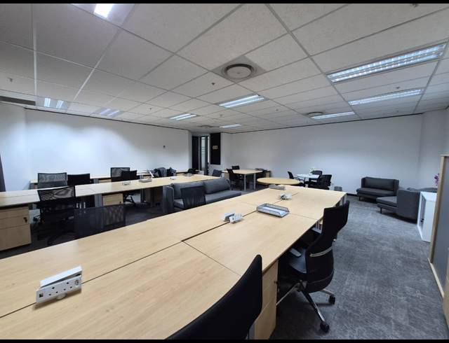80M² OFFICE TO LET IN SANDTON CENTRAL